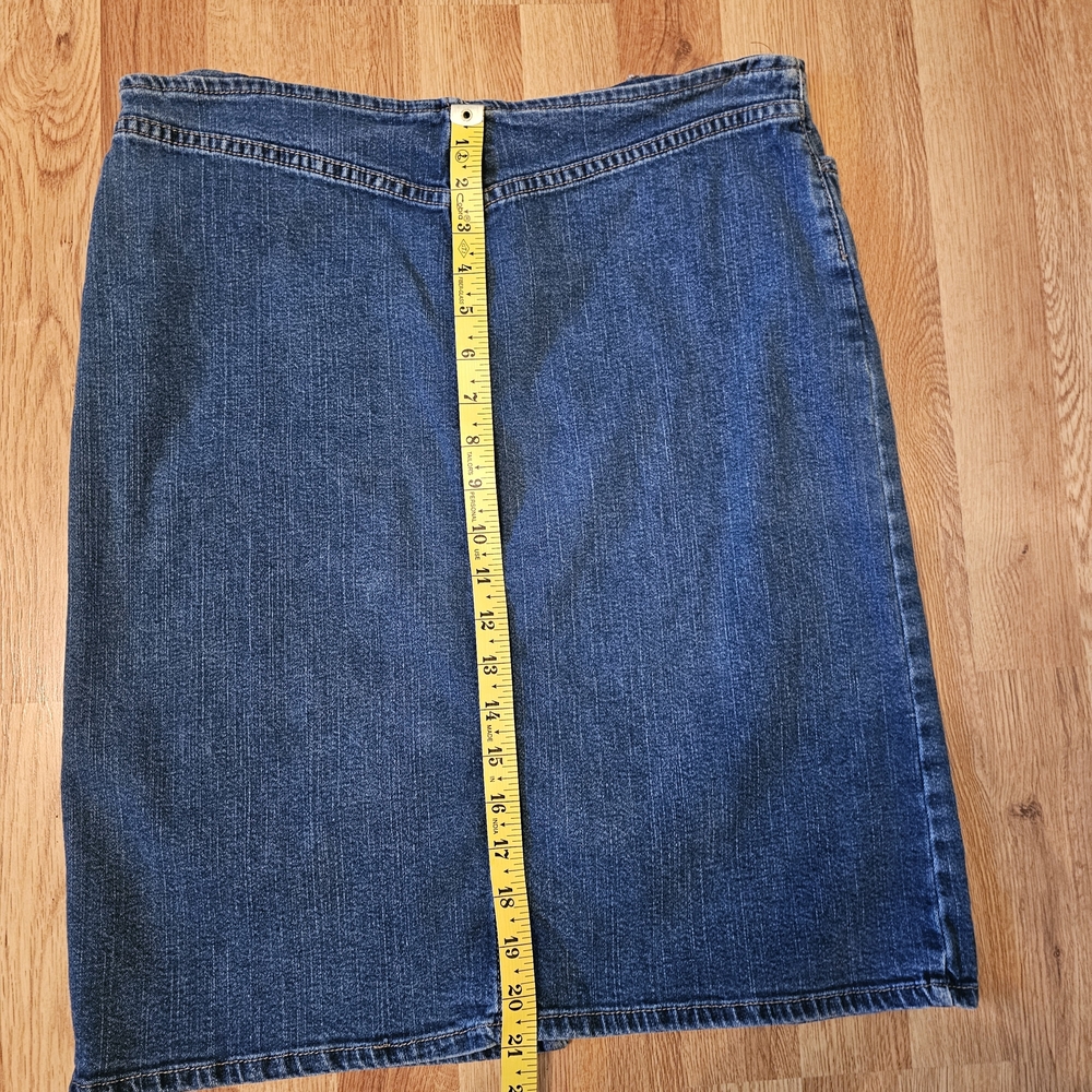 American Eagle Outfitters Blue Denim Skirt Size 10 - Picture 11 of 12